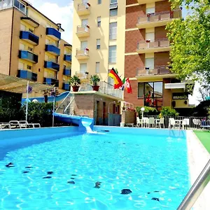 Club Hotel